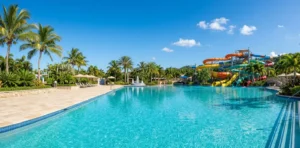 Parque acuático en Cancún en un día soleado de noviembre